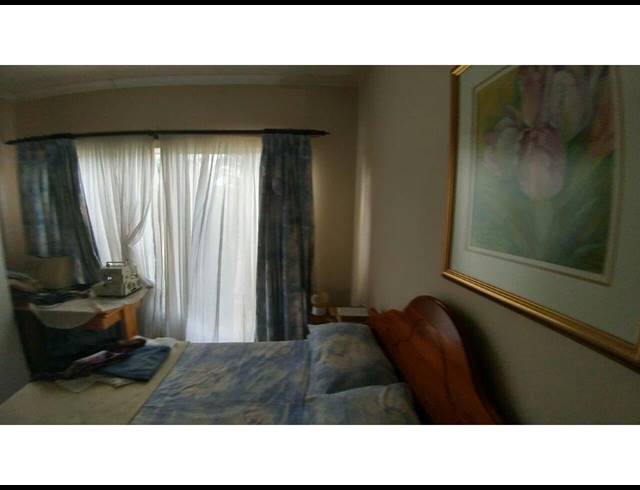 2 BEDROOM APARTMENT SOLD IN THE ORCHARDS